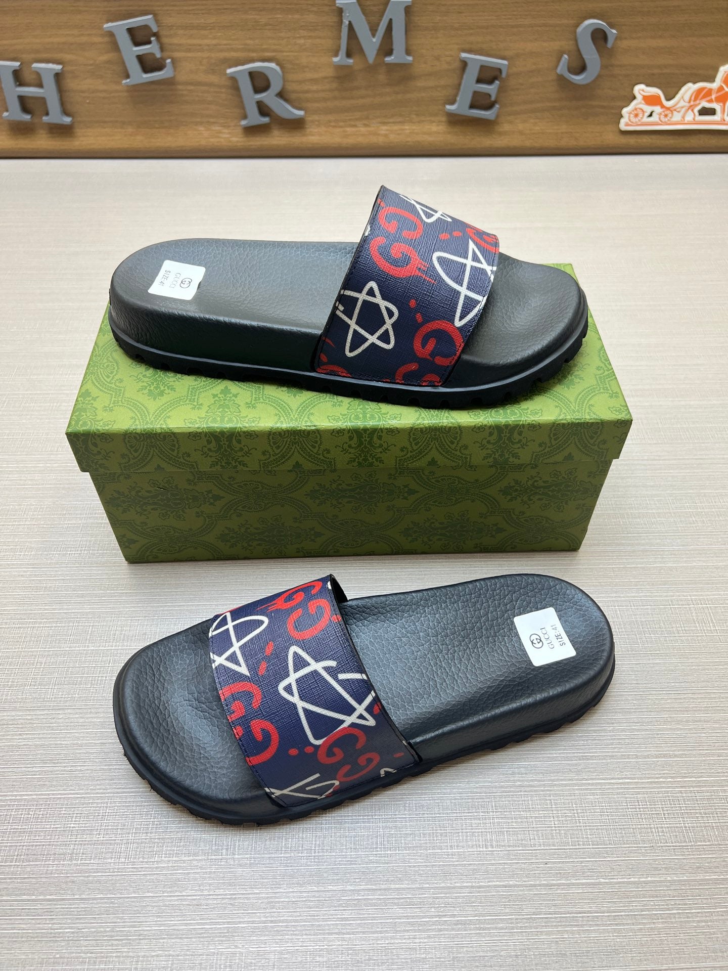 Z5X76B3 Popular slippers