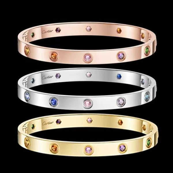 XP1X66K7K Popular Bracelets with a screwdriver