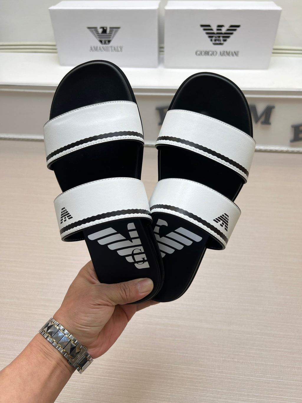 Z5ZA103 Popular slippers