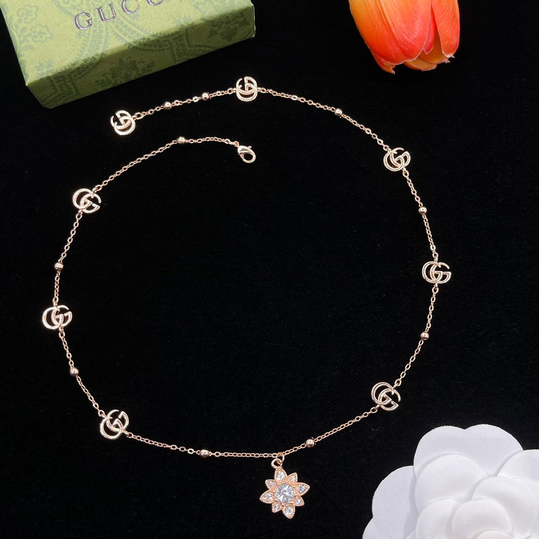 X1R75B27X Popular   Necklaces .