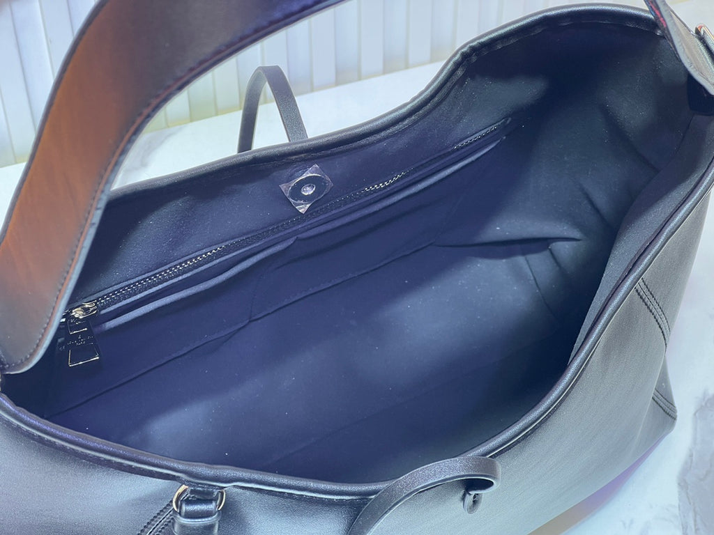 B1W35E95 Popular leather bag
