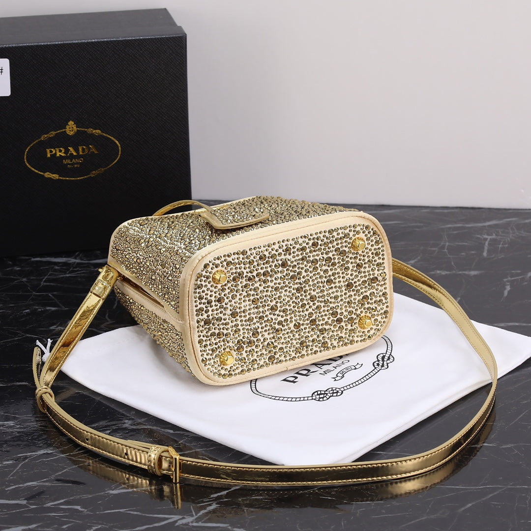 B12X44P265 Popular leather bag 