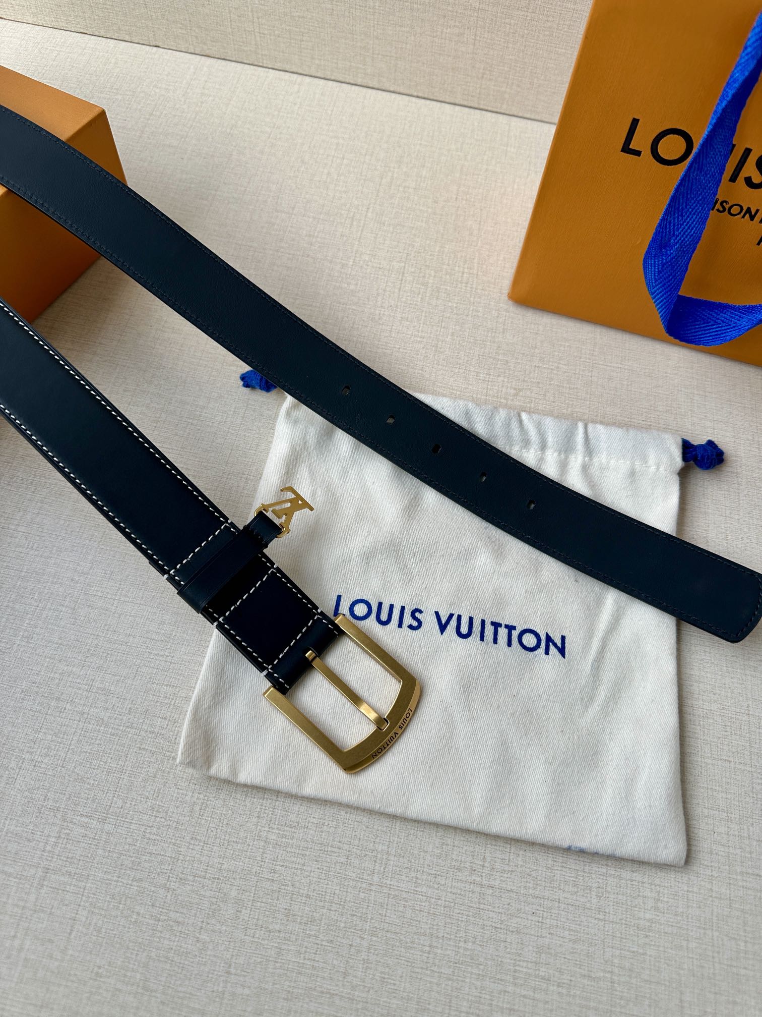 P1W15E161 Popular  High quality belt With full package