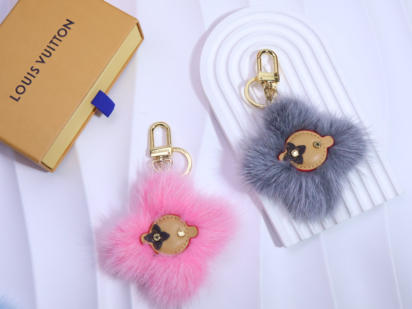A1Q105E26 Popular bag 's charms accessories