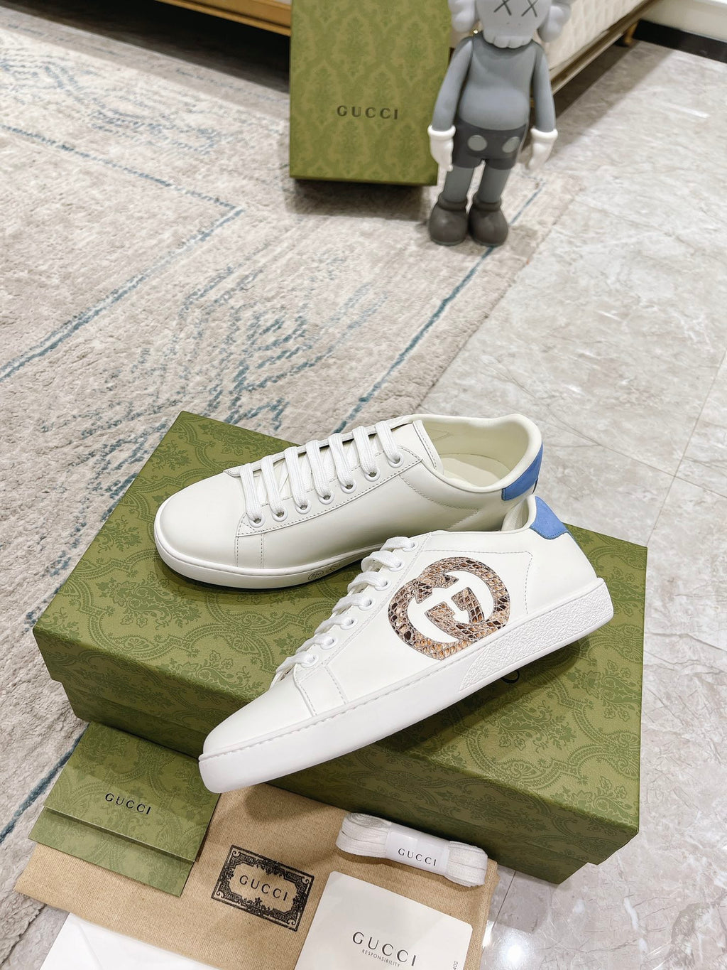 Z2Q105B209 Popular high-quality Shoes