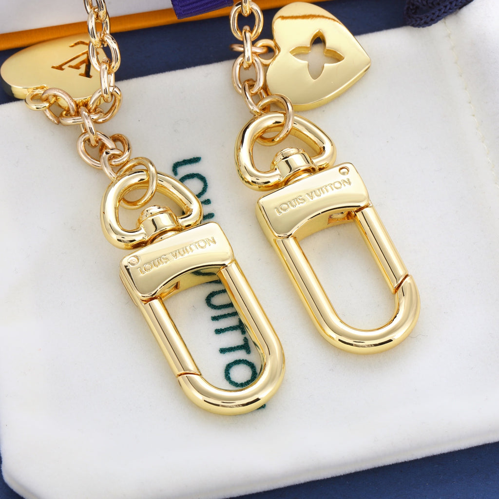 A1Z105E16 Popular bag 's charms accessories