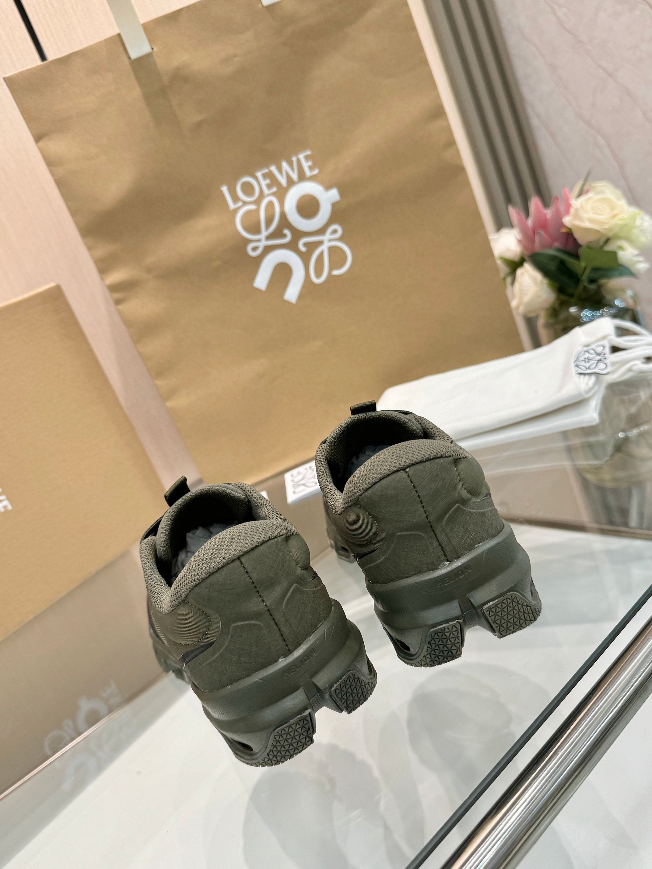 Z1Q95C19  Popular  shoes
