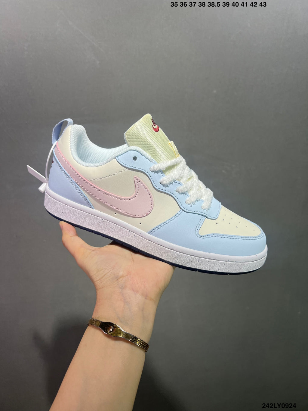 Z4Z35A21 Popular shoes (No box)