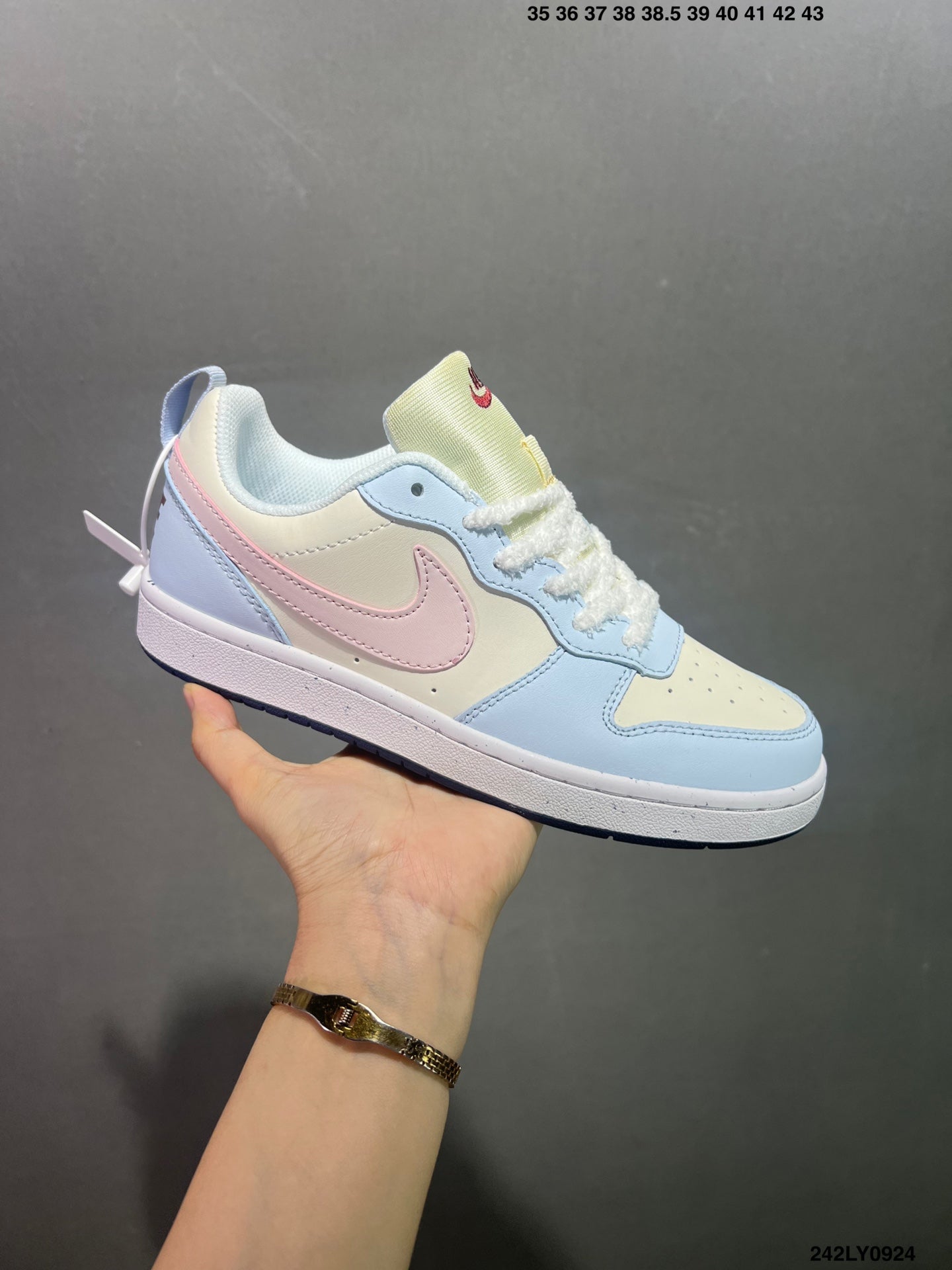 Z4Z35A21 Popular shoes (No box)