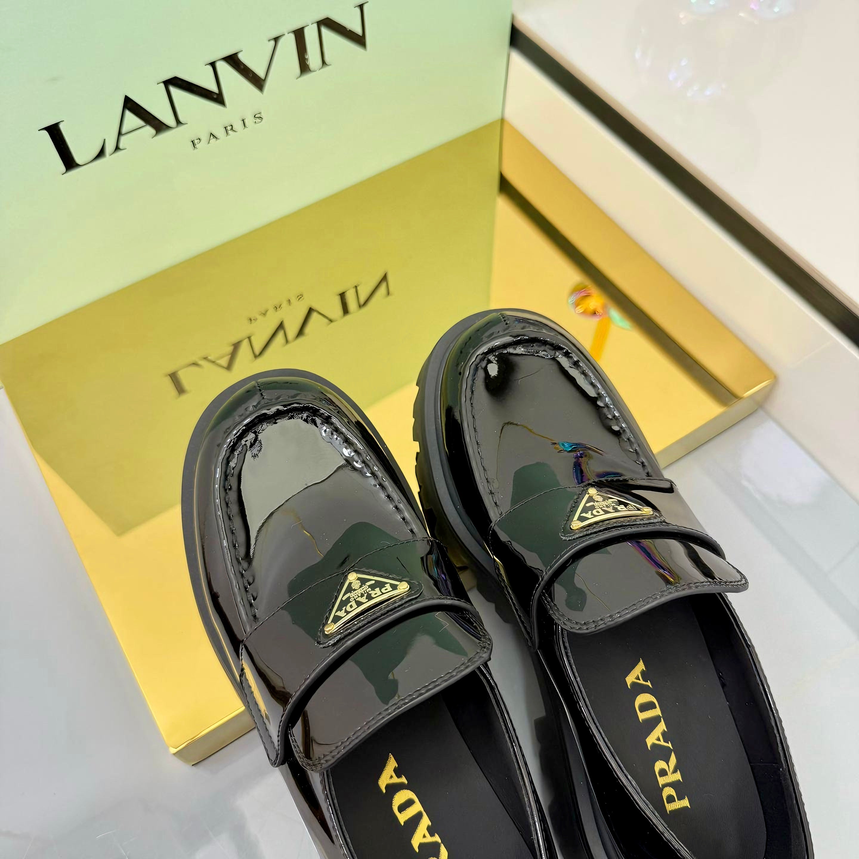 Z2Q105P307 Popular high-quality Shoes