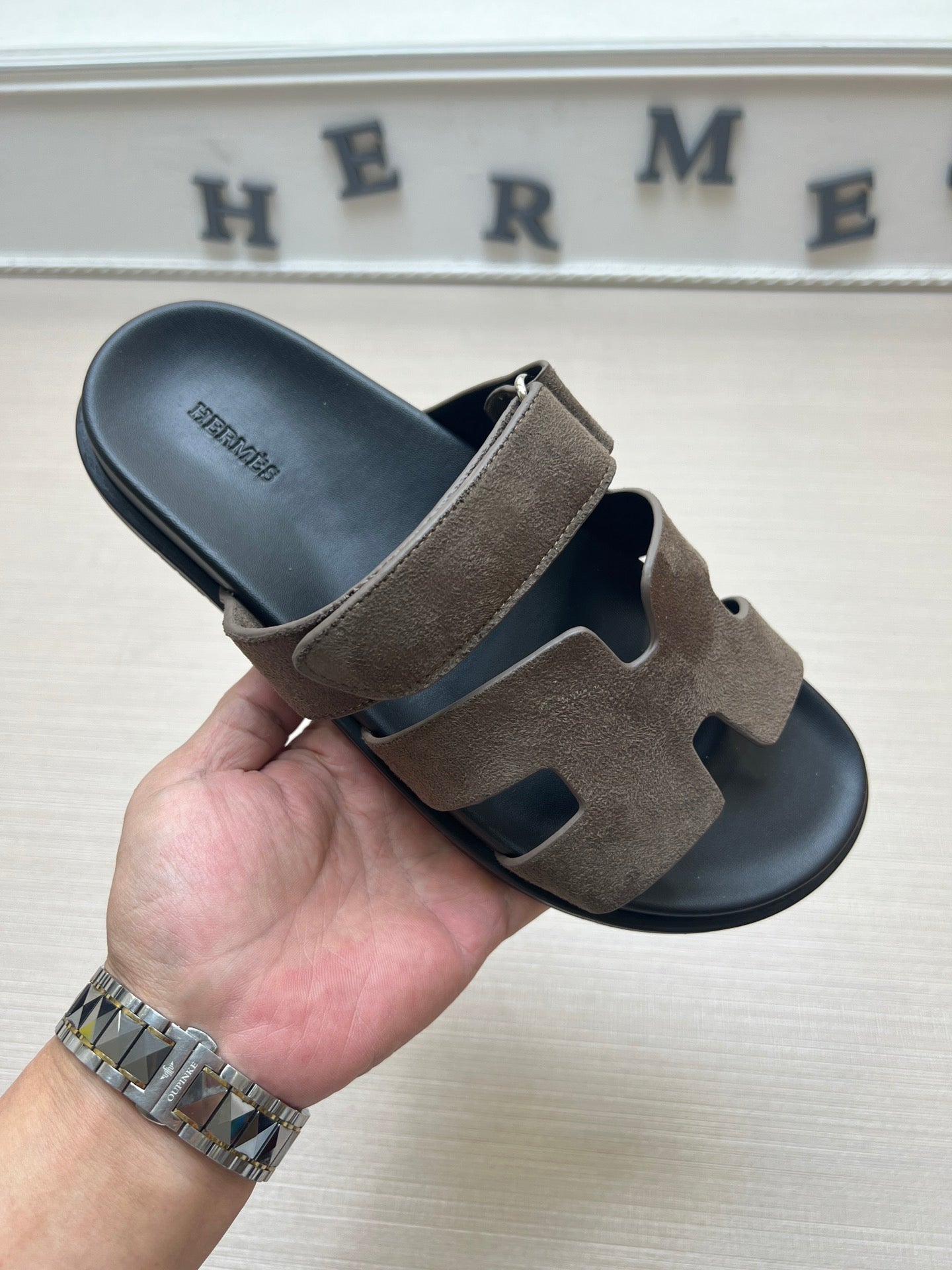 Z5R35H6  Popular Slippers shoes