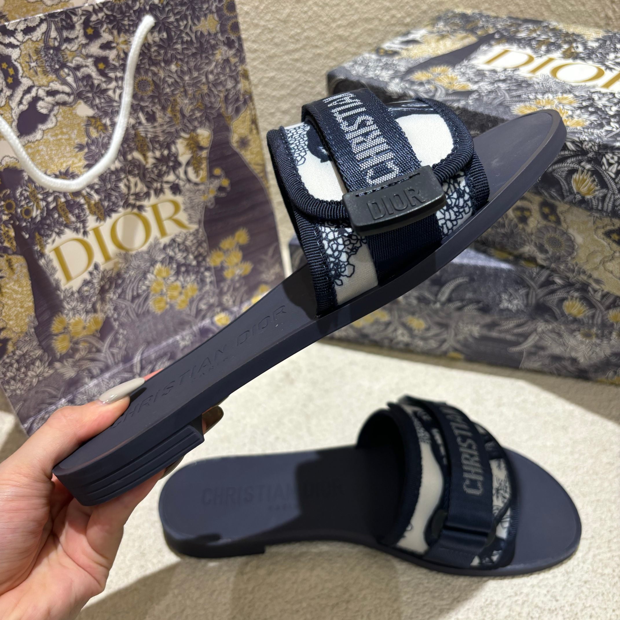 Z1ZD17 Popular slippers