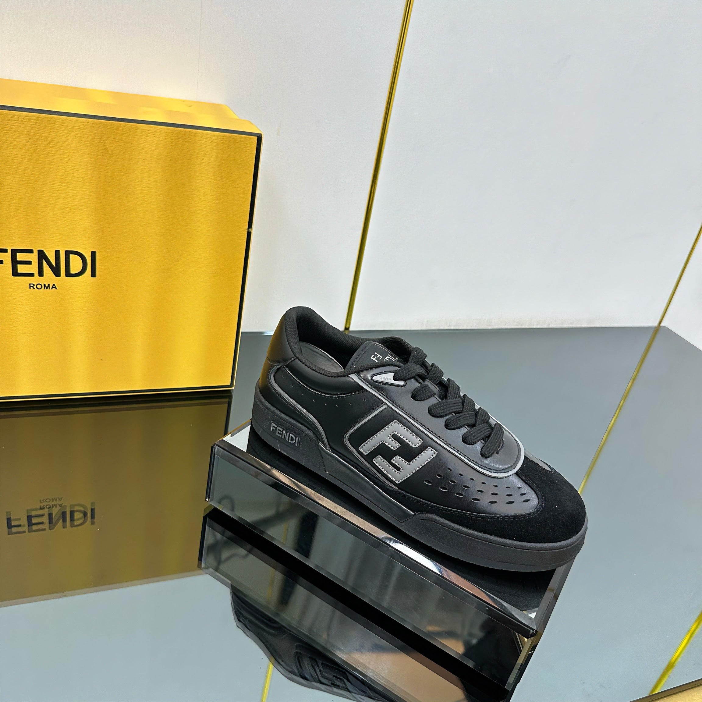 Z2Q105F421 Popular high-quality Shoes