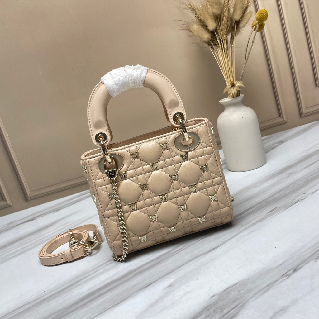 B1R15D139 Popular leather bag