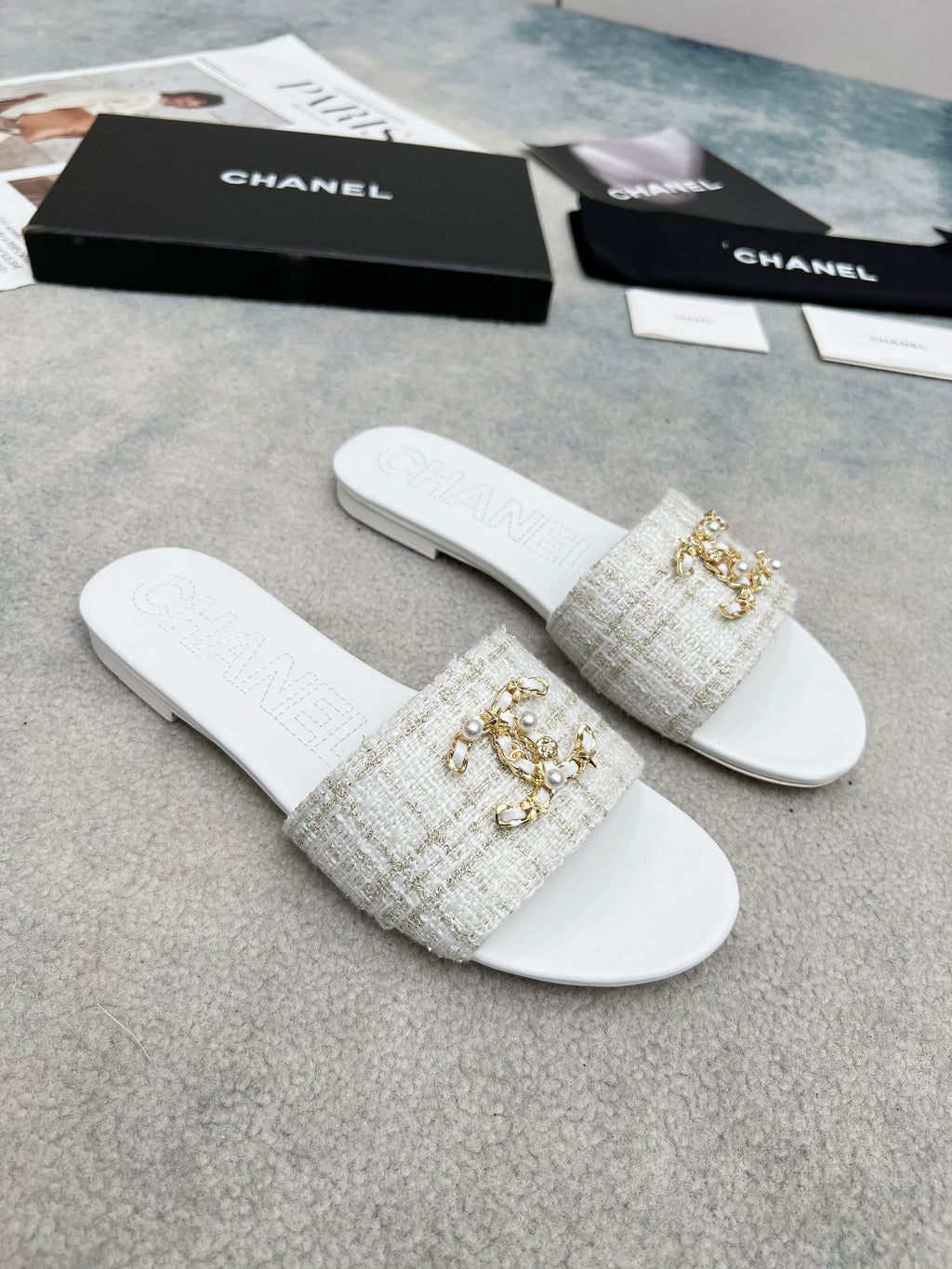 Z2Q55C21 Popular leather shoes