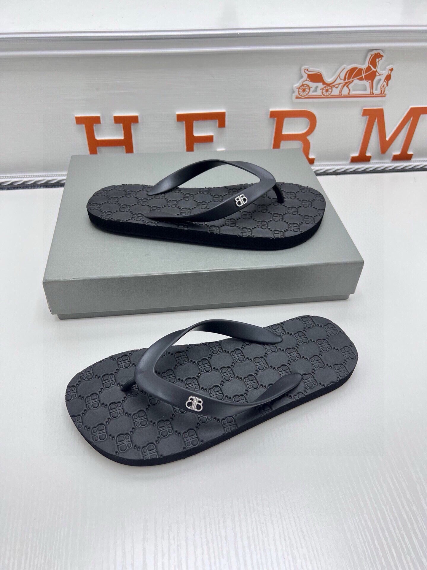 Z5Z35J297 Popular Slippers