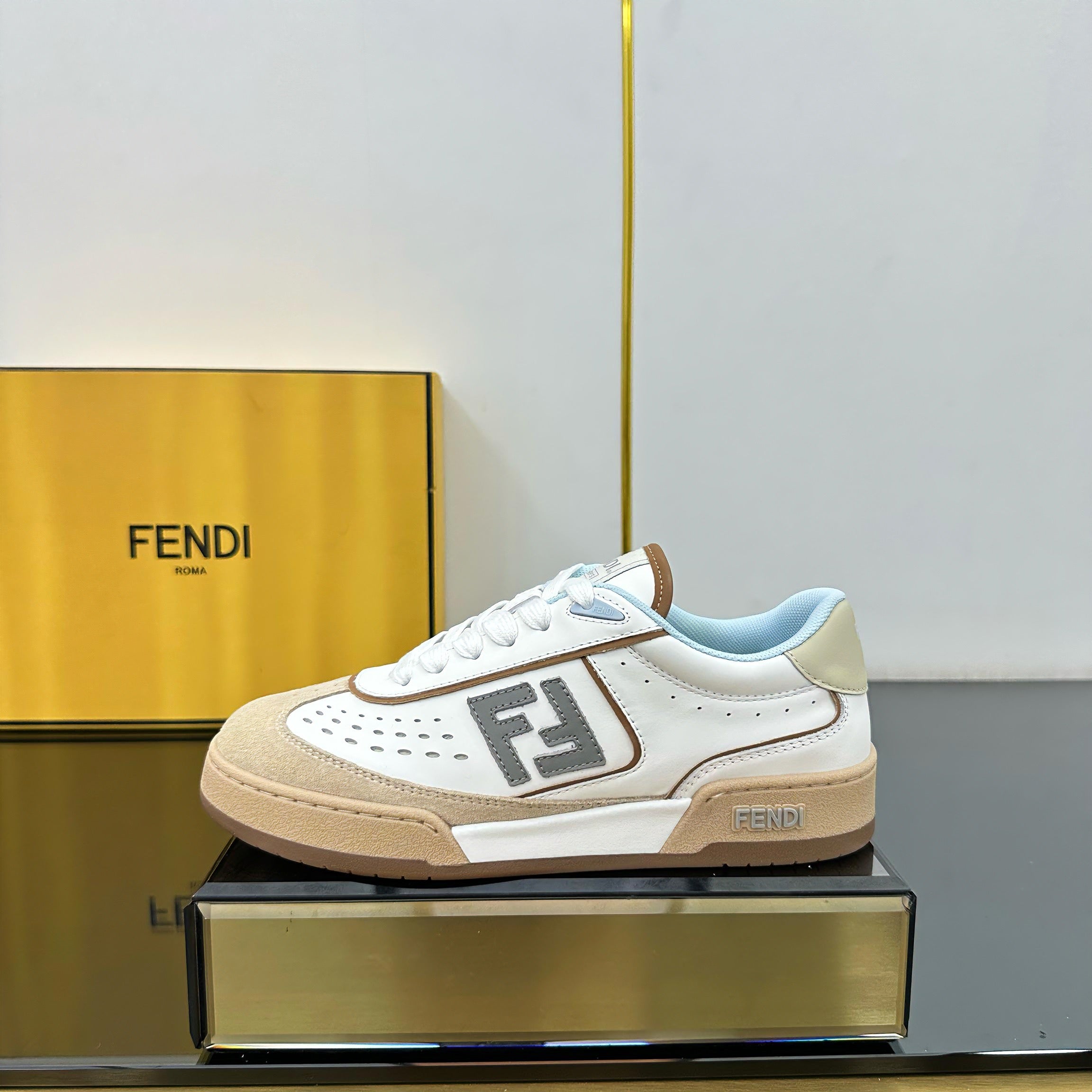 Z2Q105F421 Popular high-quality Shoes