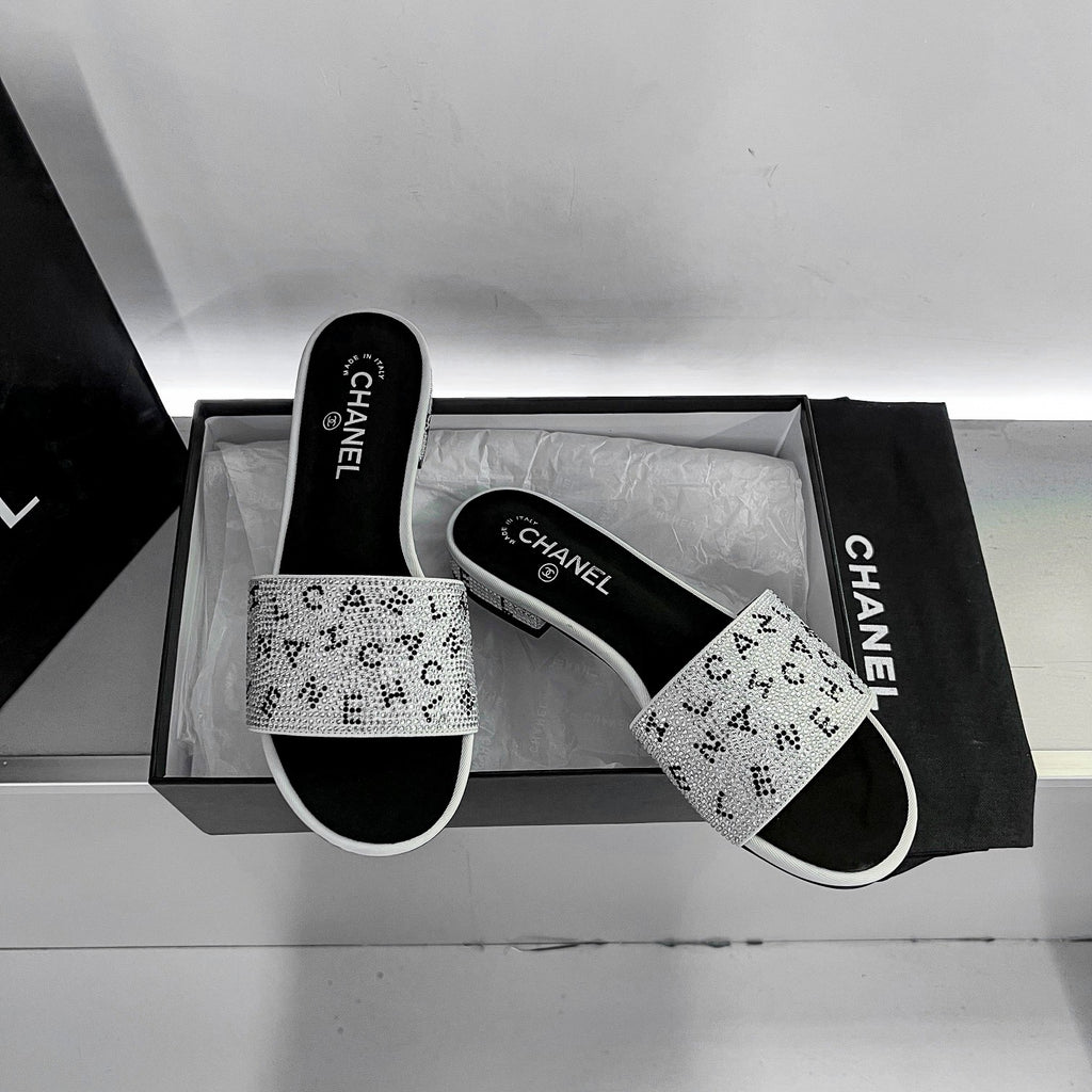 Z1ZC57 Popular sandals
