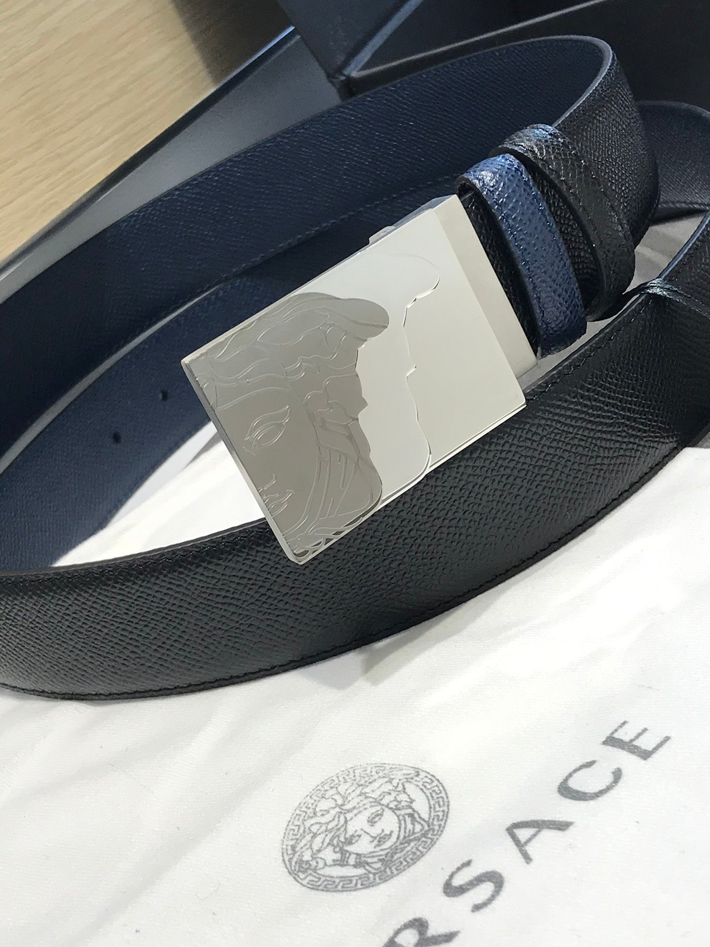 P1Q64V84 Popular  High quality belt With full package