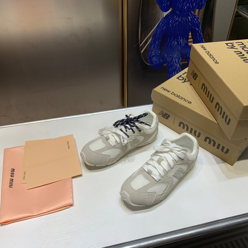 Z1P54A118 Popular shoes
