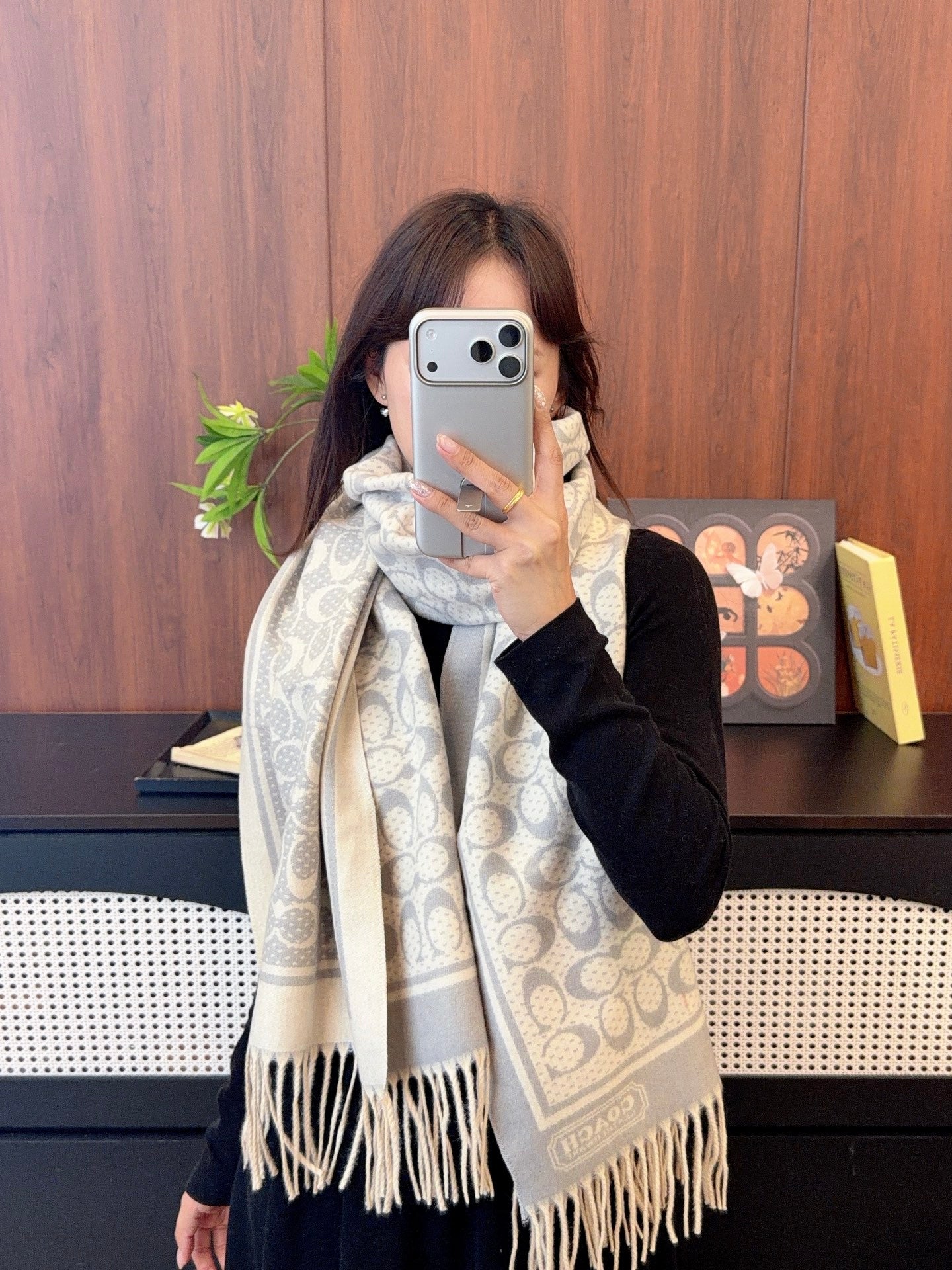 W1R86A56 Popular Winter Scarves