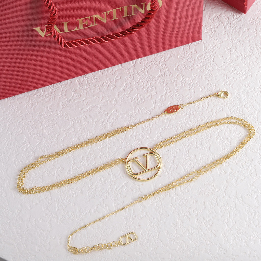 X1Q85VL430X Popular Necklaces