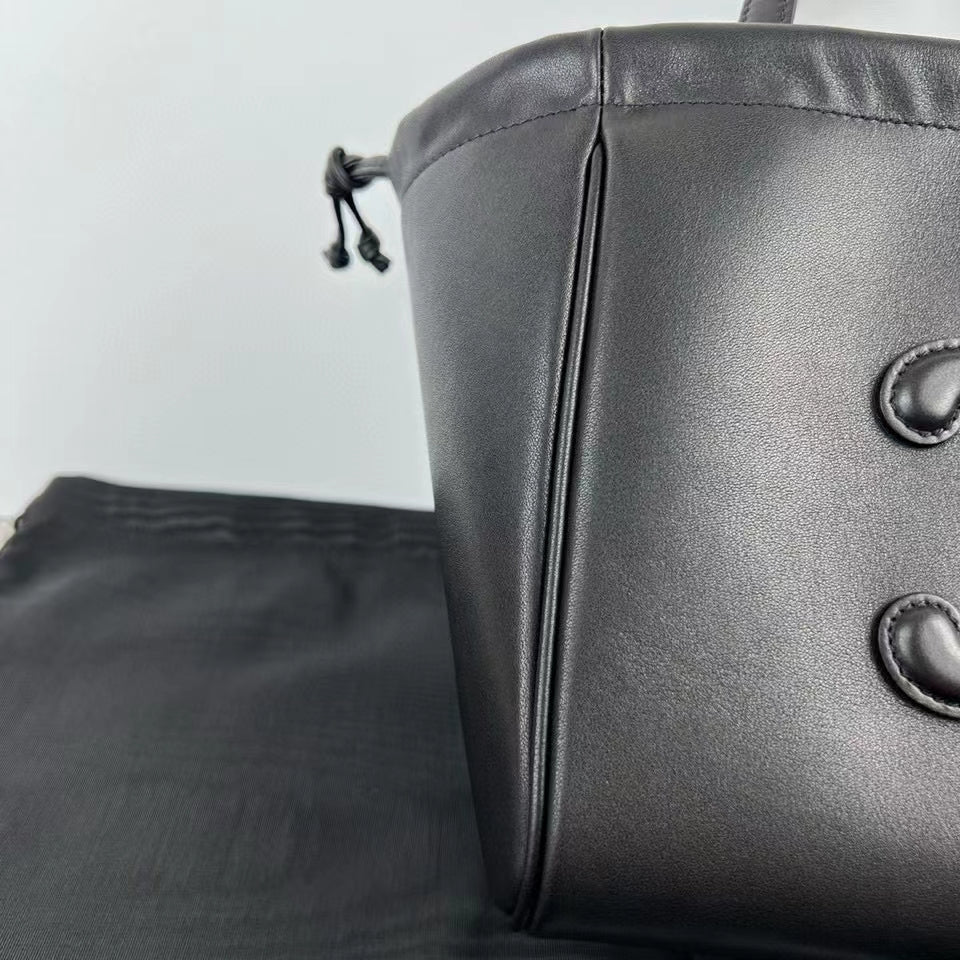 B12X34CL281 Popular  leather bag 