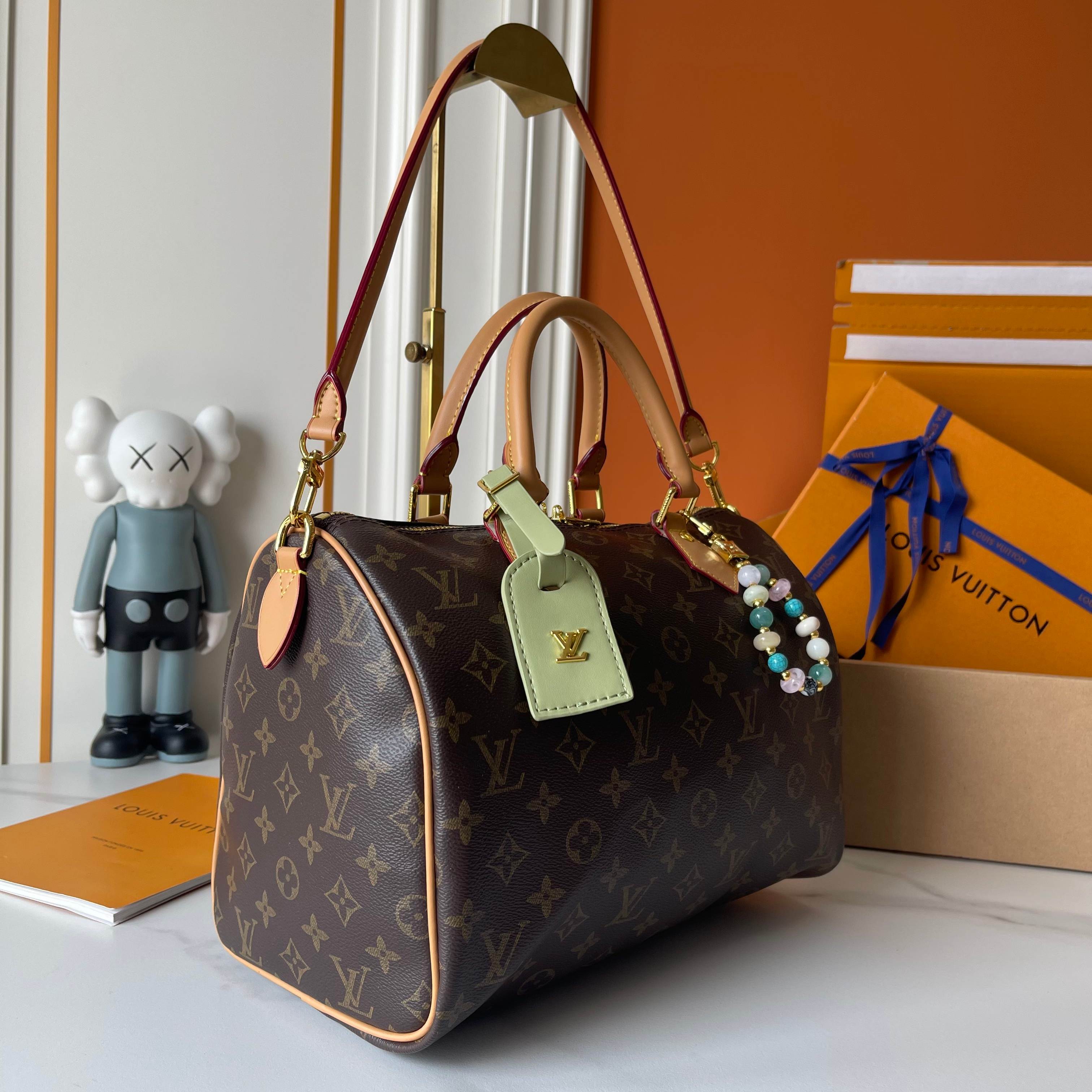 B1N86E8 Popular leather bag