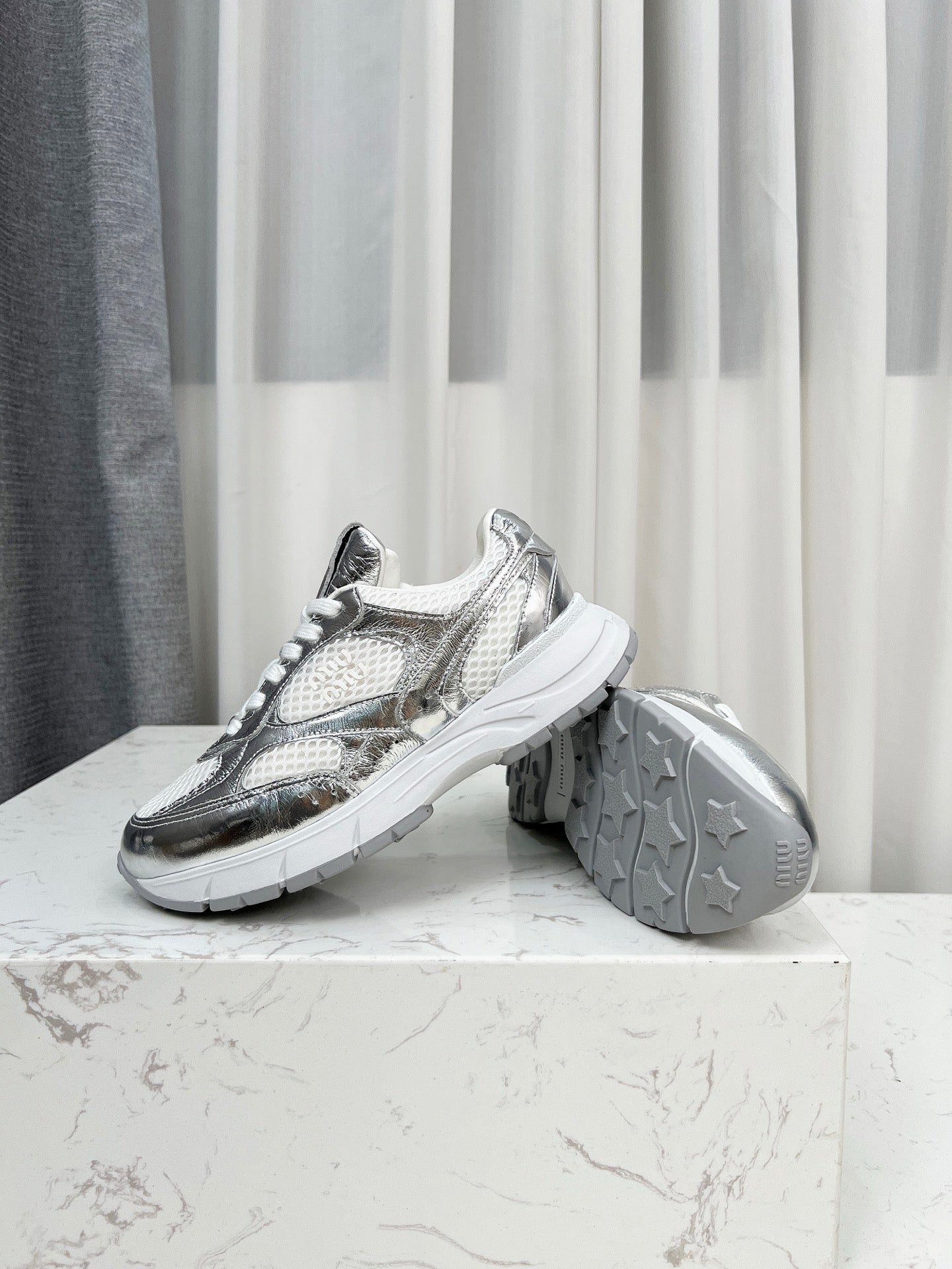 Z2Z85A47  Popular high quality shoes