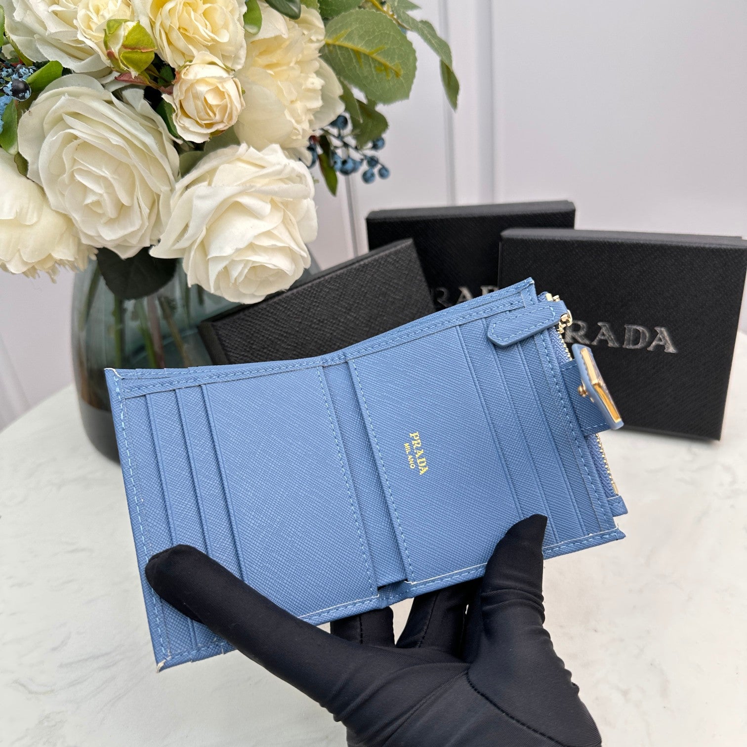 B1P36P1 Popular card holder