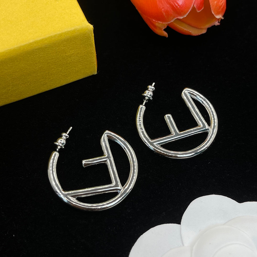 X1Z94F647E Popular  Earrings