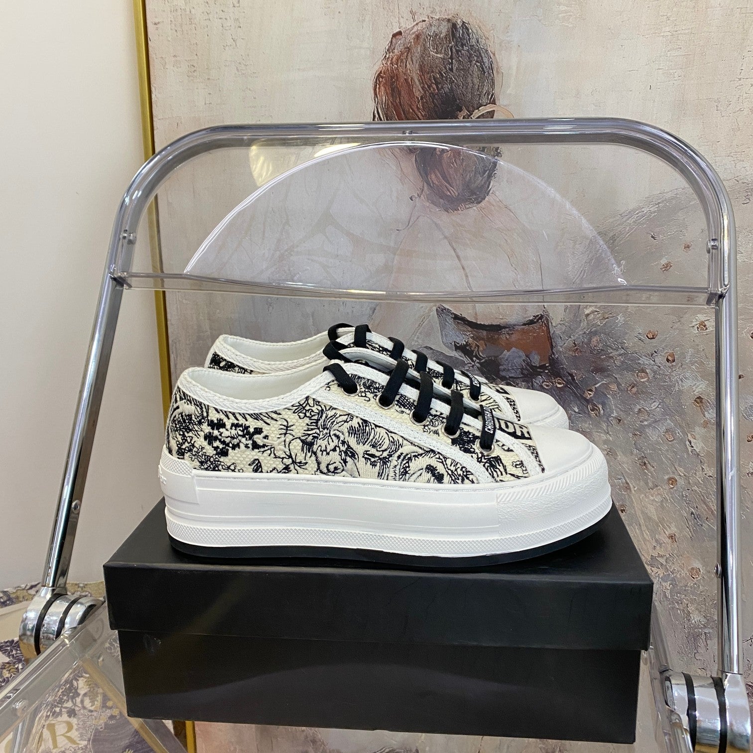 Z1XD67 Popular shoes