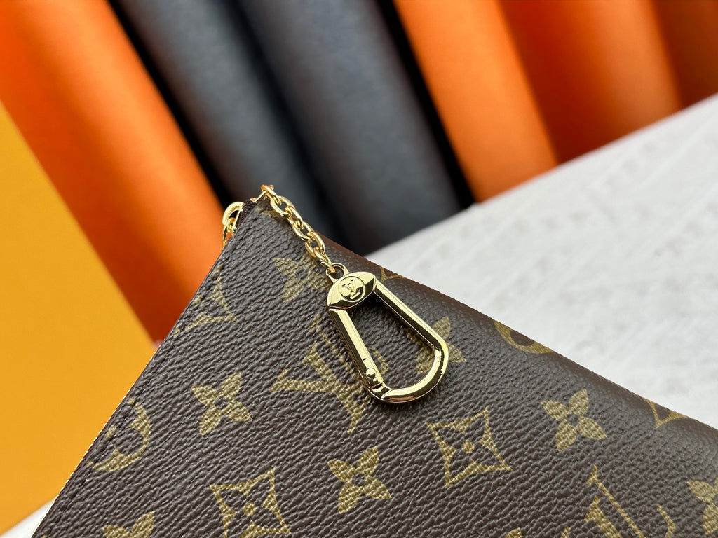 B1R15E90  Popular  leather bag
