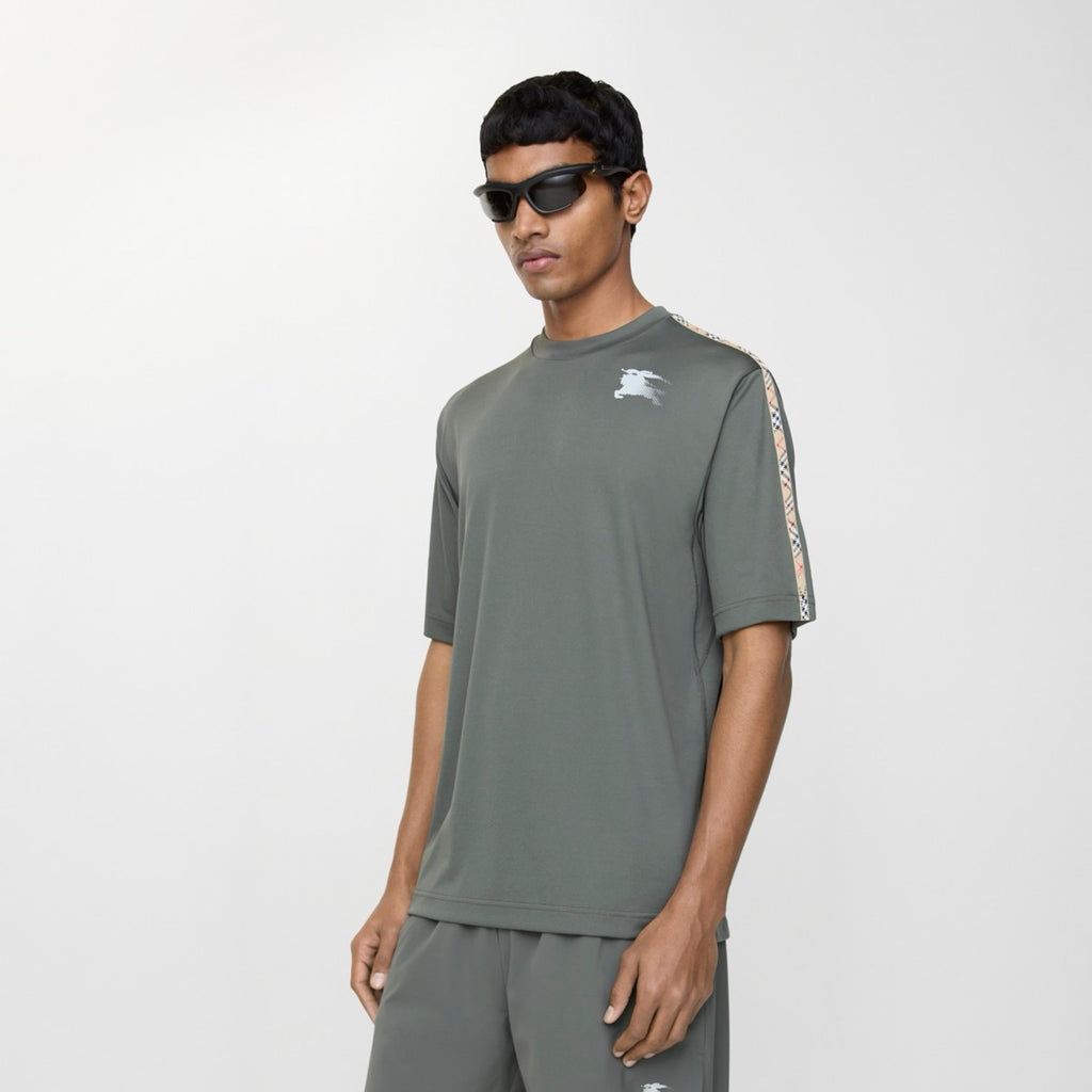 U1R86R7 Popular T-shirts