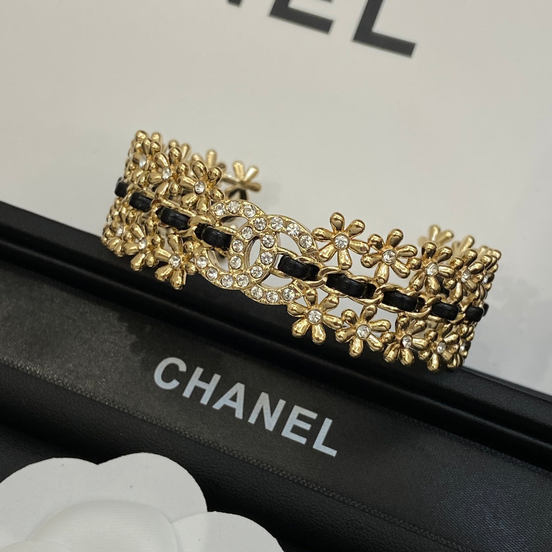 X1Q85C32K  Popular Bracelets