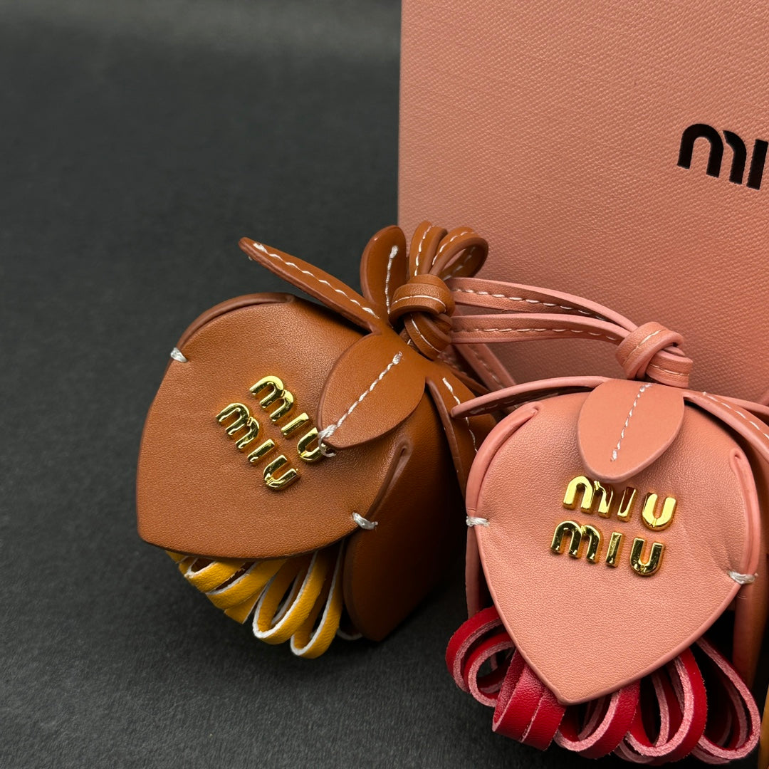 A1R46A28 Popular bag 's charms accessories