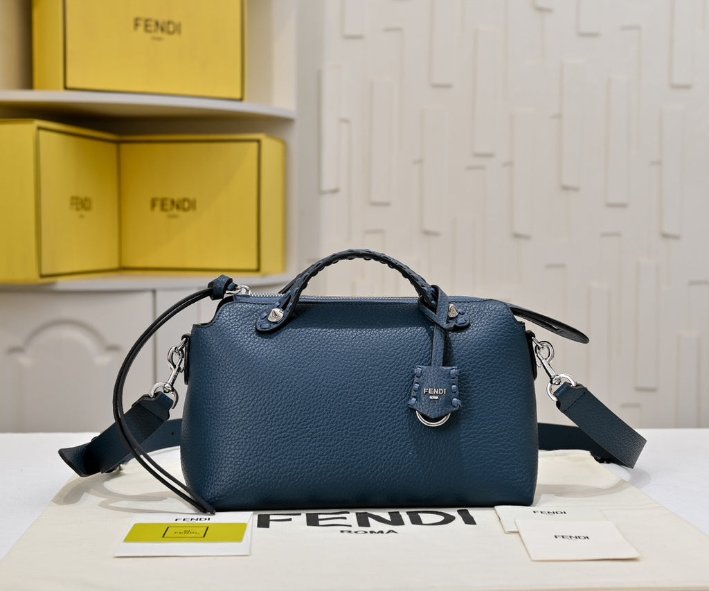 B1W35F109 Popular  leather bag