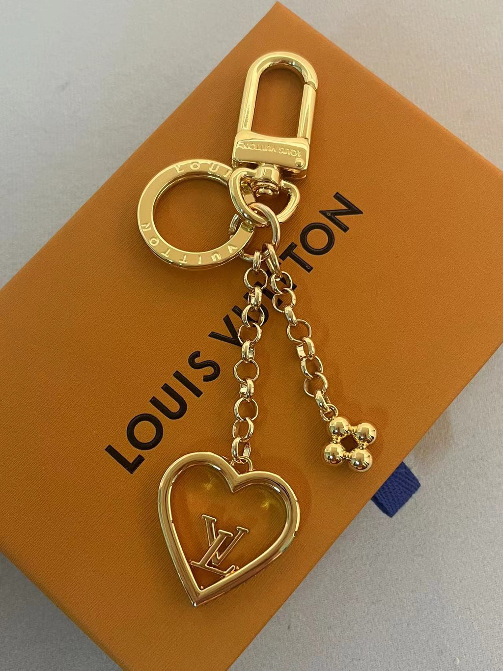 A1Z105E44 Popular bag 's charms accessories