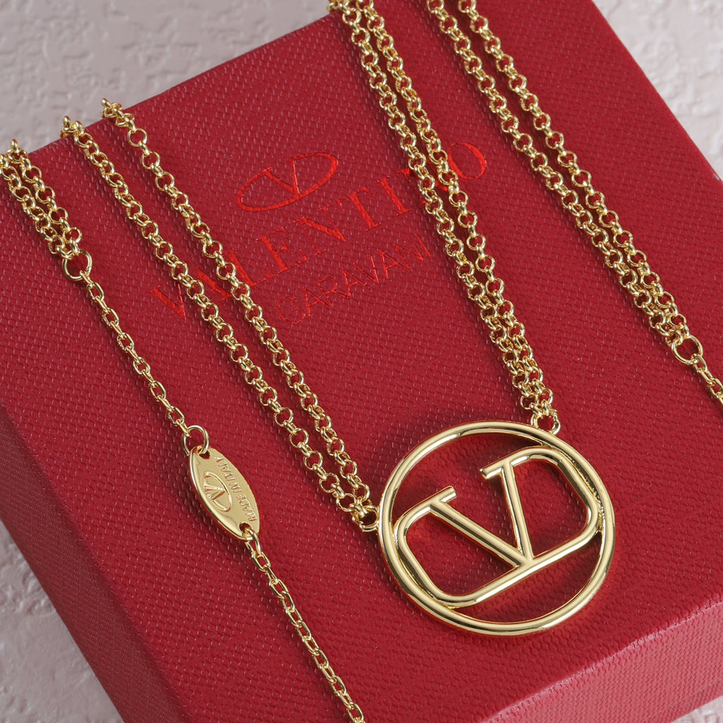 X1Q85VL430X Popular Necklaces