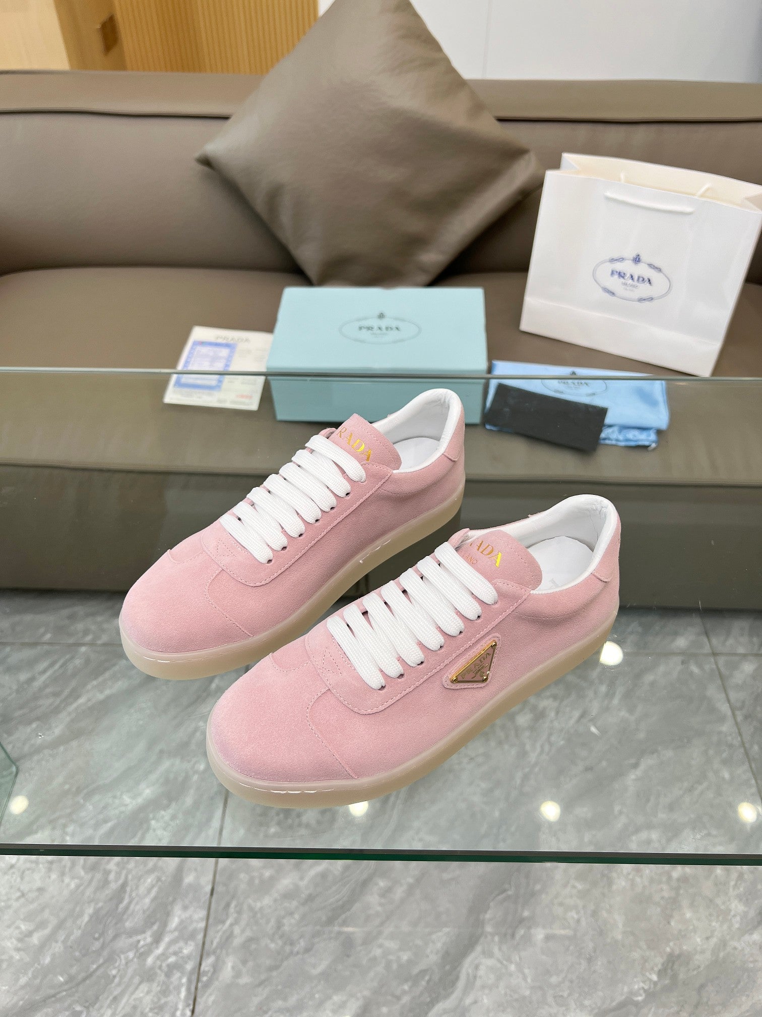 Z2Q95P95 Popular high-quality shoes