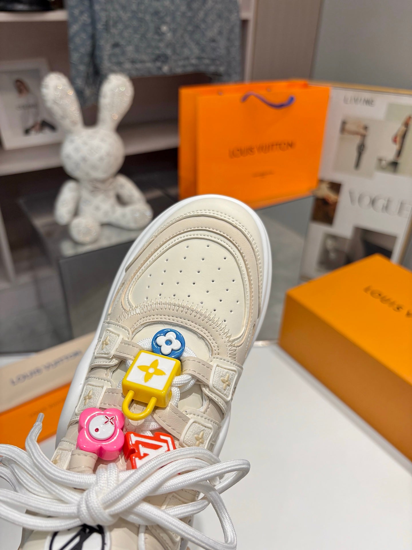Z2Q105E437  Popular high-quality Shoes