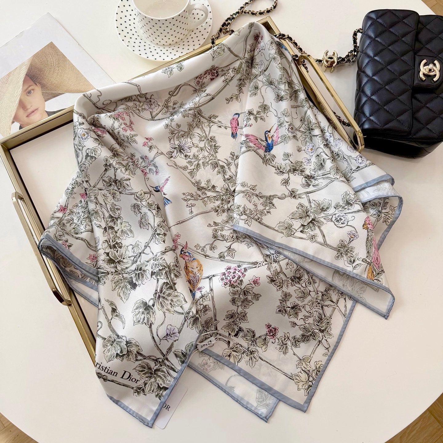 W1N36D19 Popular Silk Scarve