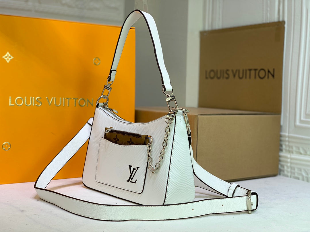 B1X43E52 Popular  leather bag 