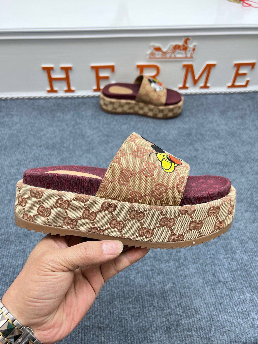 Z5ZB122 Popular slippers  Sole thickness 5.5cm
