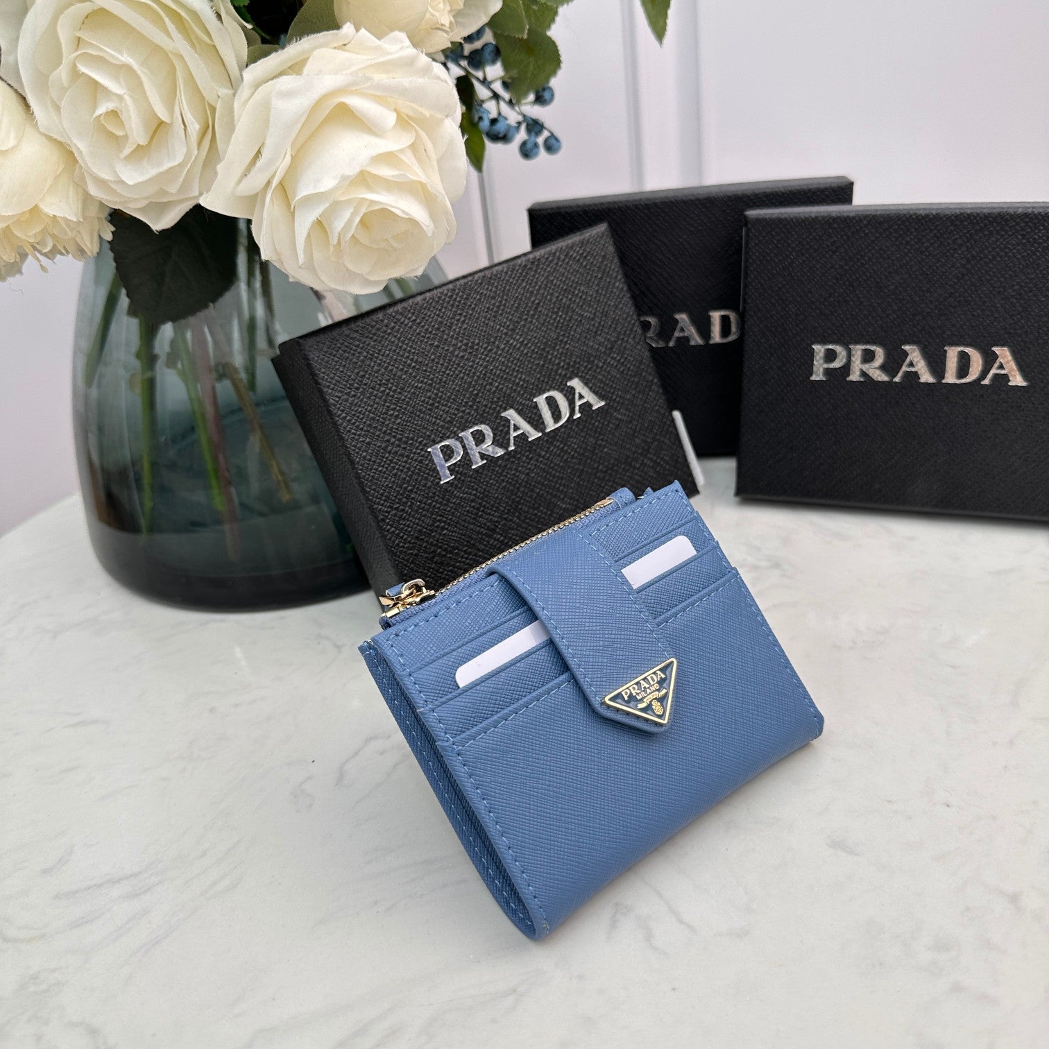 B1P36P1 Popular card holder