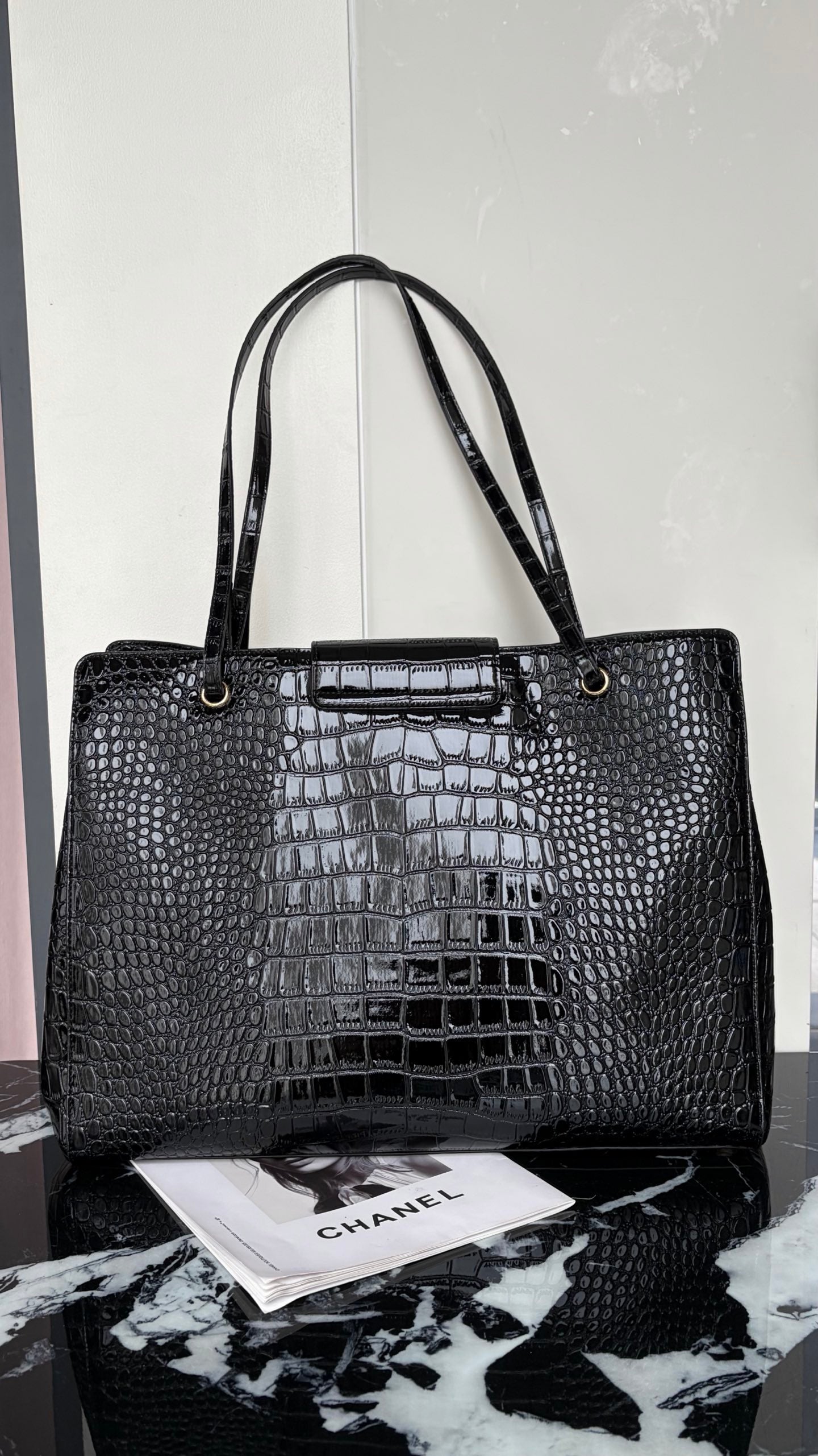 B1R76C25 Popular leather bag