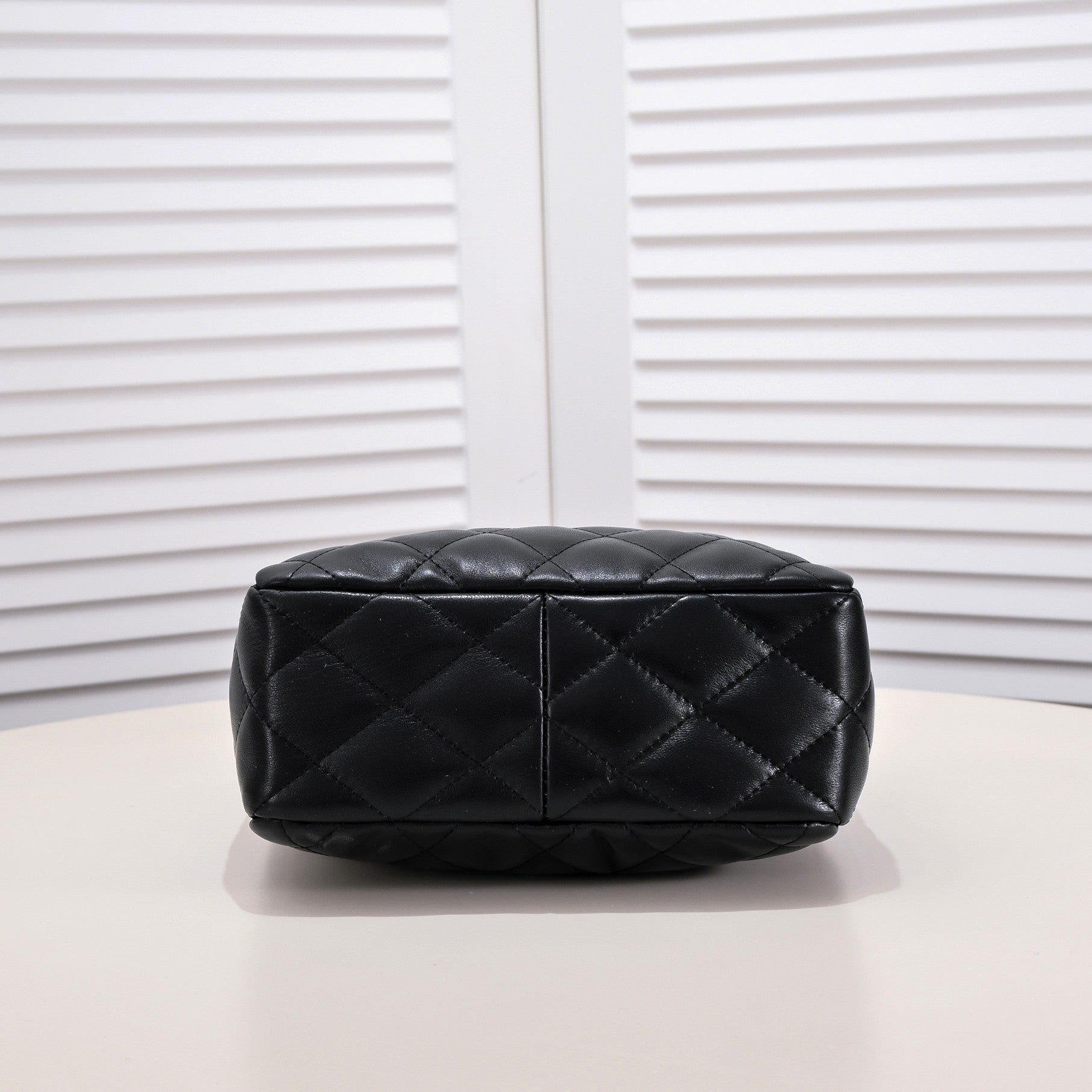 B1X102C5 Popular  leather bag 