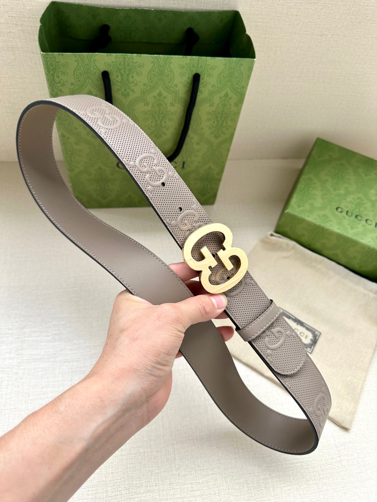 P1R55B230 Popular   High quality belt With full package