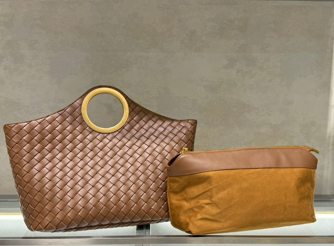 B1X104A70 Popular   High quality leather bag