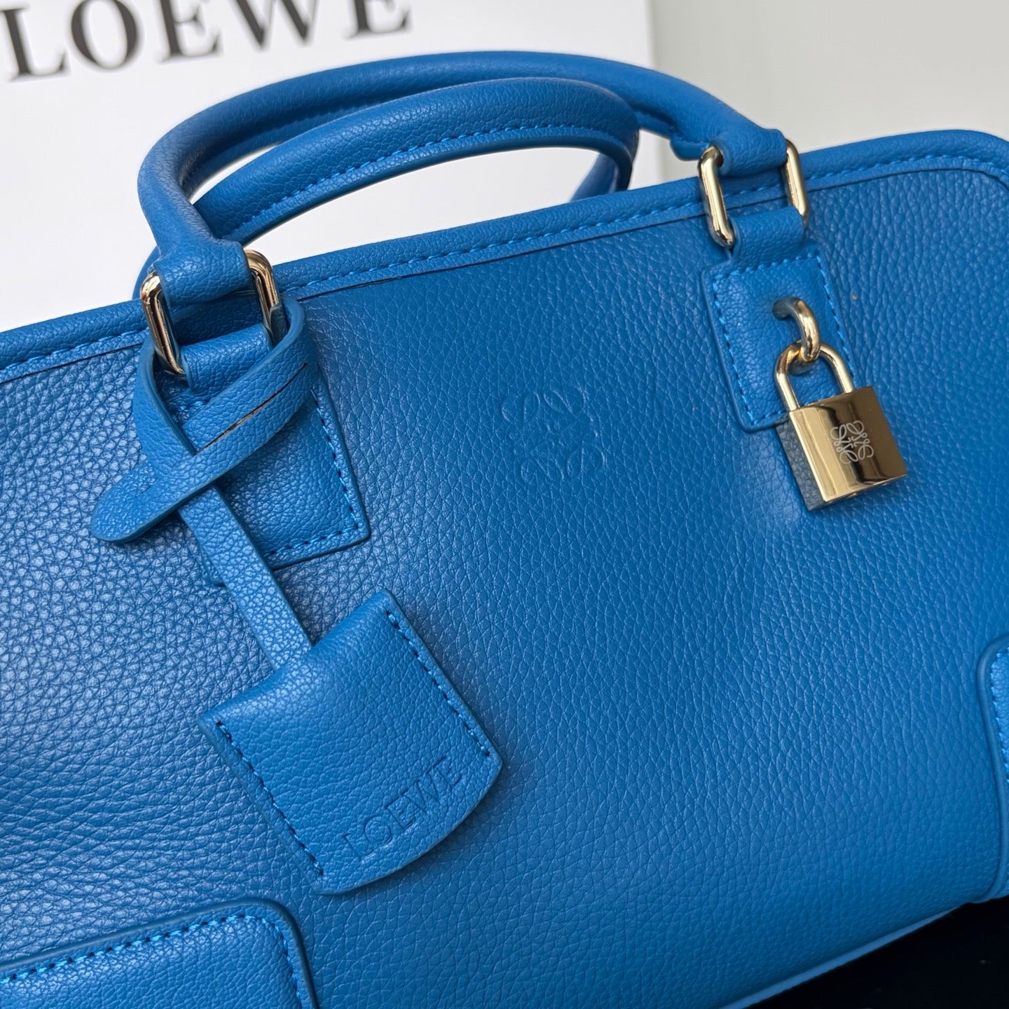 B1R66A12 Popular leather bag